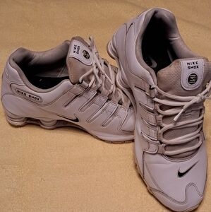 Nike shox #501524-106